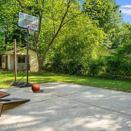 4Bd Contemporary Home With Bbq, Game Room Charlotte Room photo