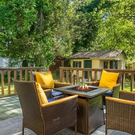 4Bd Contemporary Home With Bbq, Game Room Charlotte Room photo